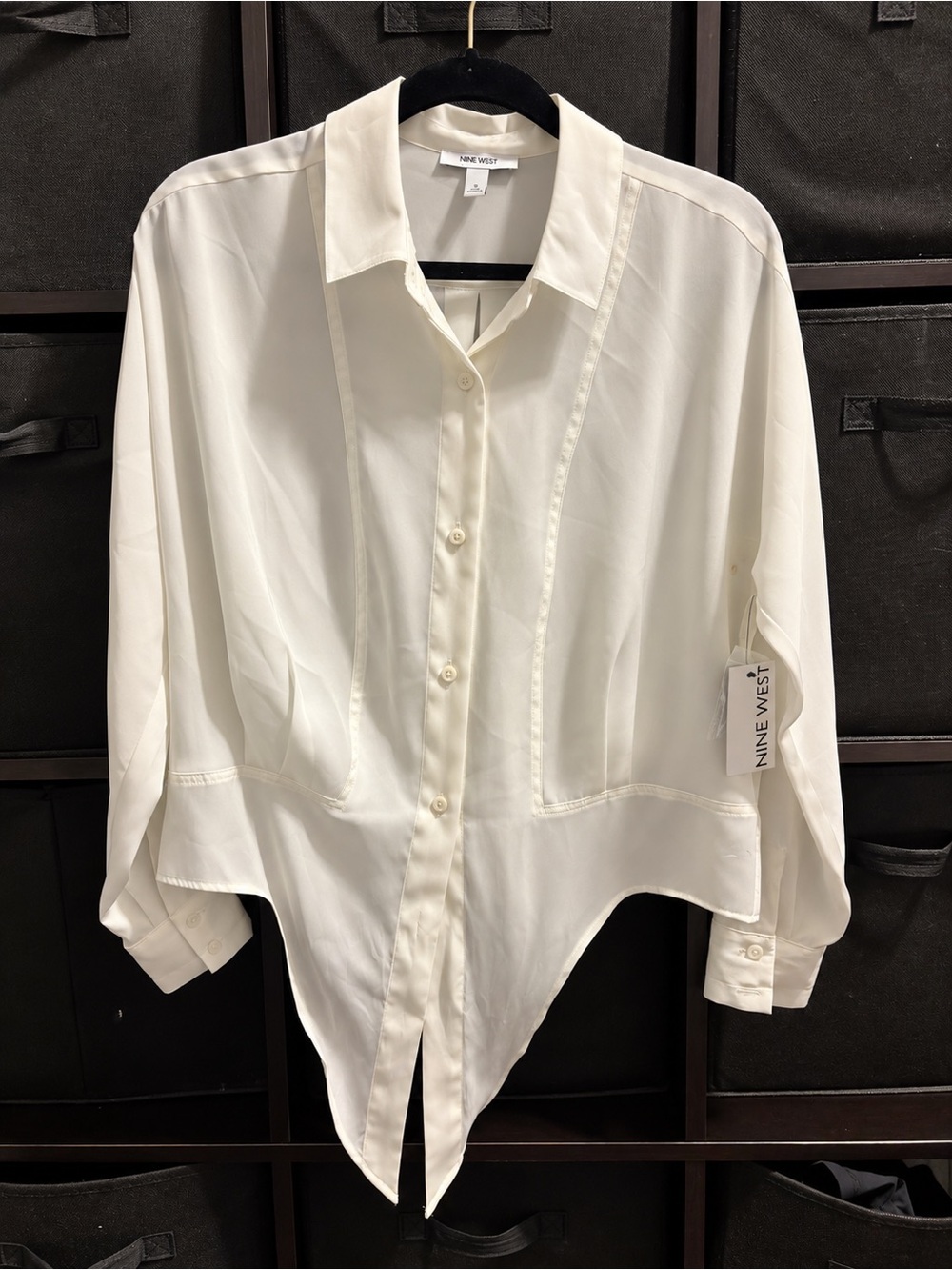 Nine West Ivory Silky Tie Front Button Up Blouse M Medium NWT Light Stain